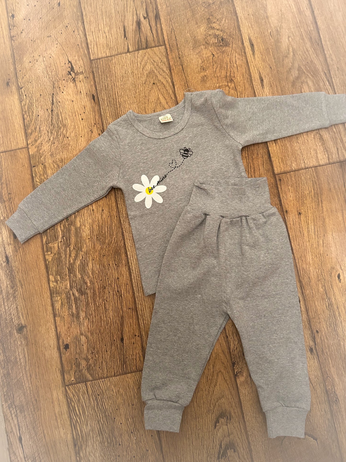 Baby & toddler bee mine lounge set